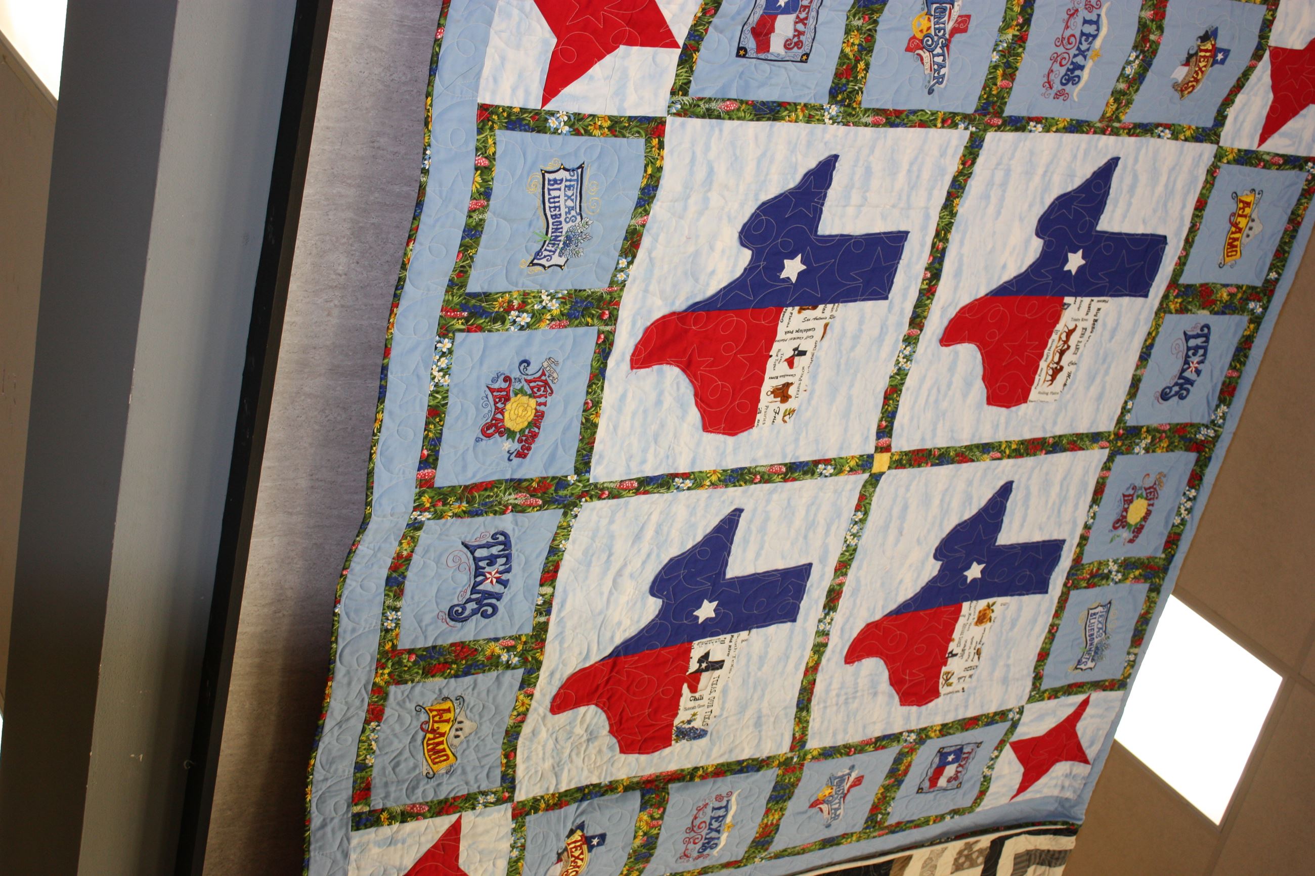 2019 Quilt Hanging Display 26