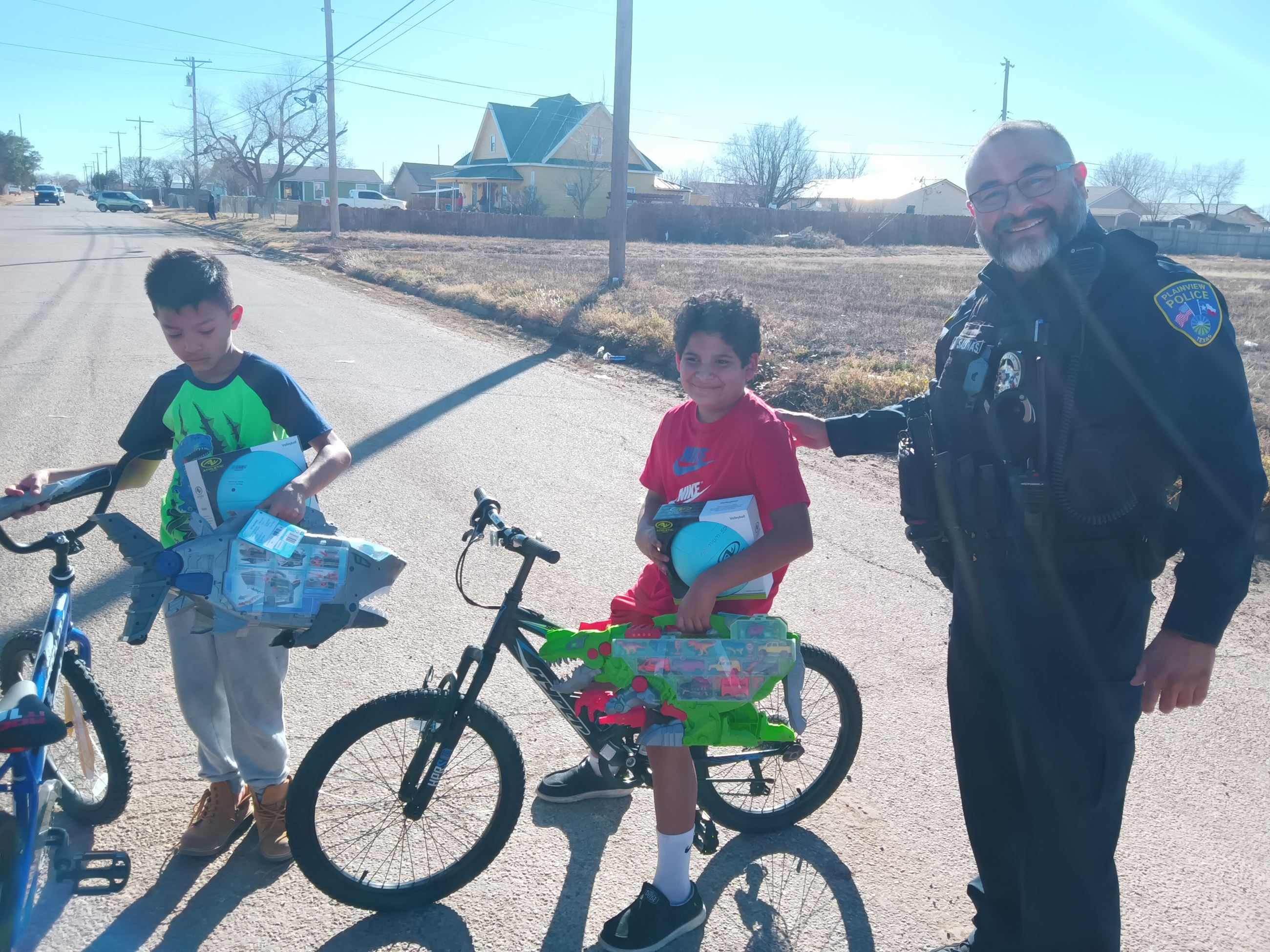Cops and Kids Christmas  7