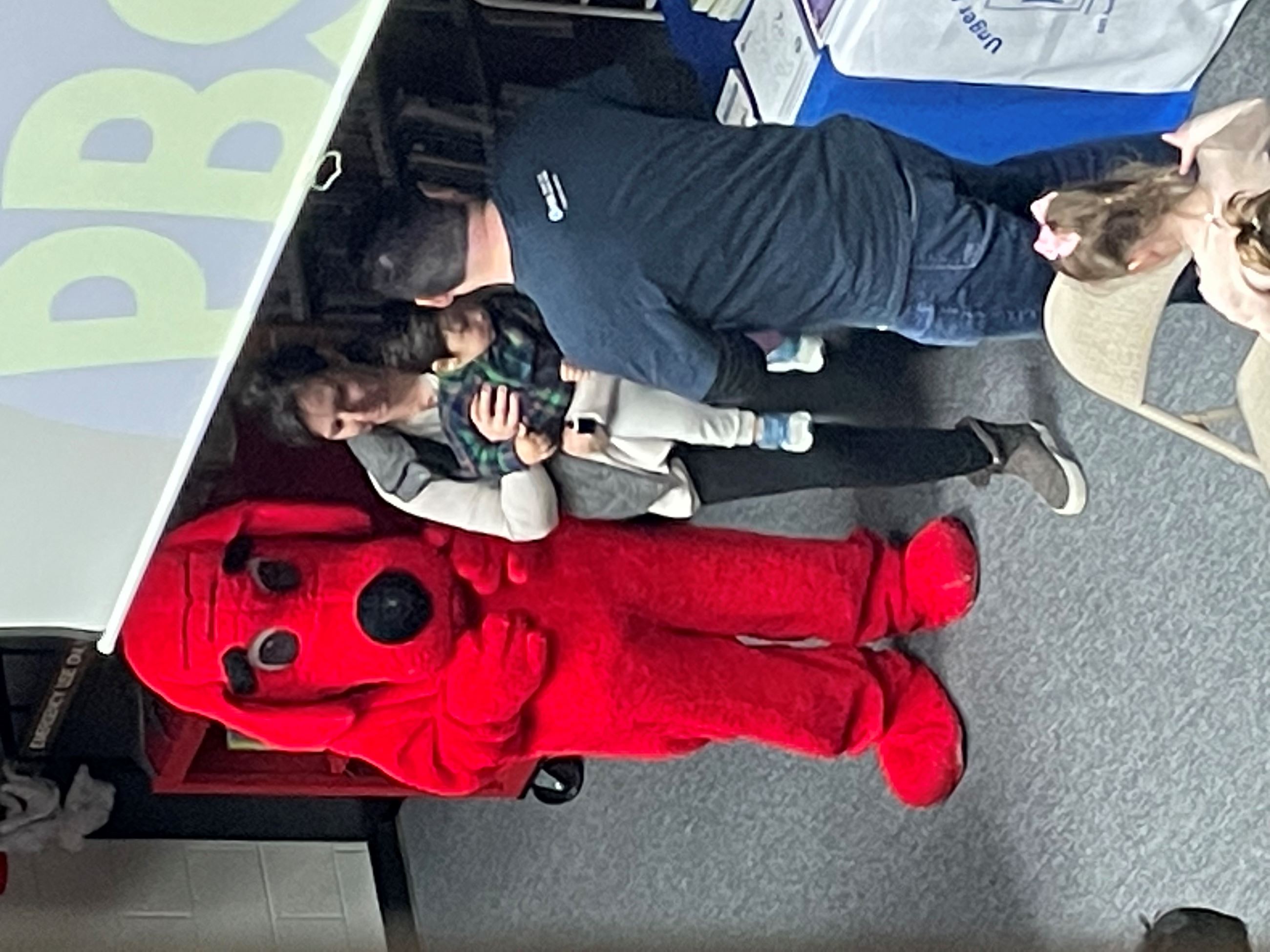 Unger Event - Clifford the Big Red Dog 9